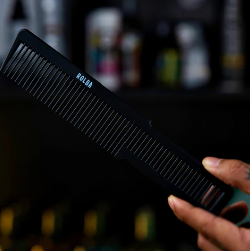 ROLDA CUTTING CARBON-FIBER COMB BLACK 8"